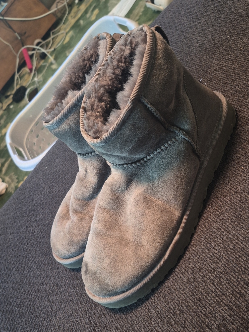 UGG Short Suede Shearling Boot - Gray